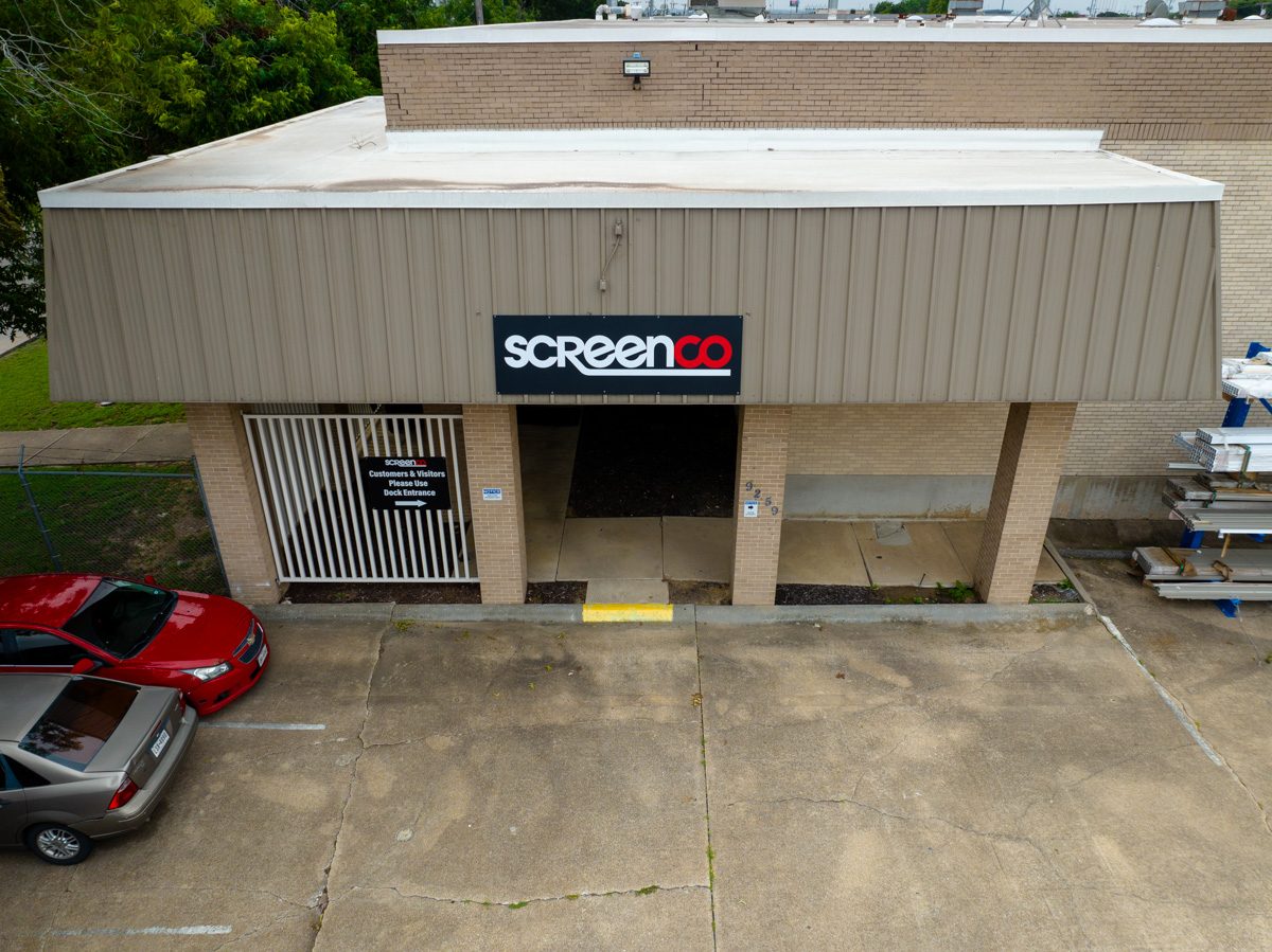 9259 King Arthur Drive — building entrance