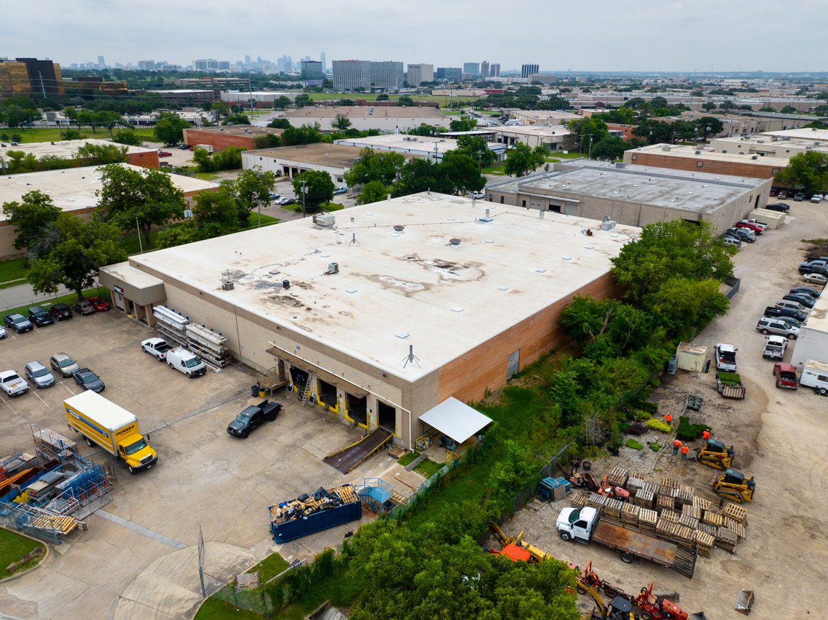 9259 King Arthur Drive — building view